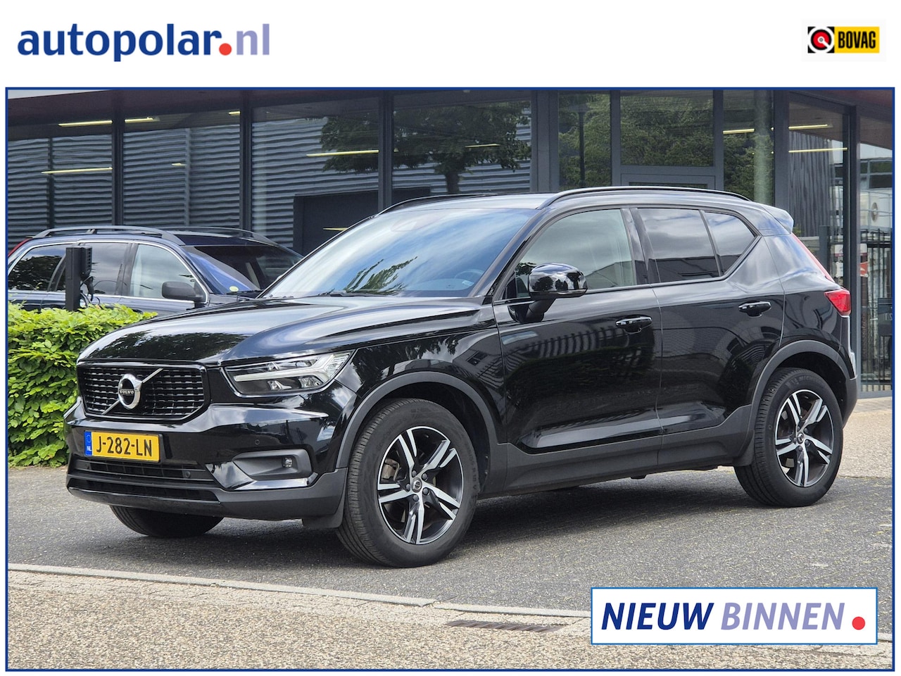 Volvo XC40 - 2.0 T4 R-Design HarmanKardon/Carplay/Camera etc. - AutoWereld.nl