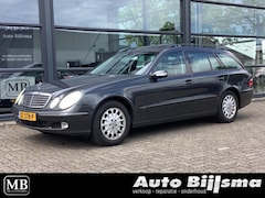 Mercedes-Benz E-klasse Combi - 200 K. Automaat, navi, camera, nette auto, incl nwe apk en onderhoudsbeurt