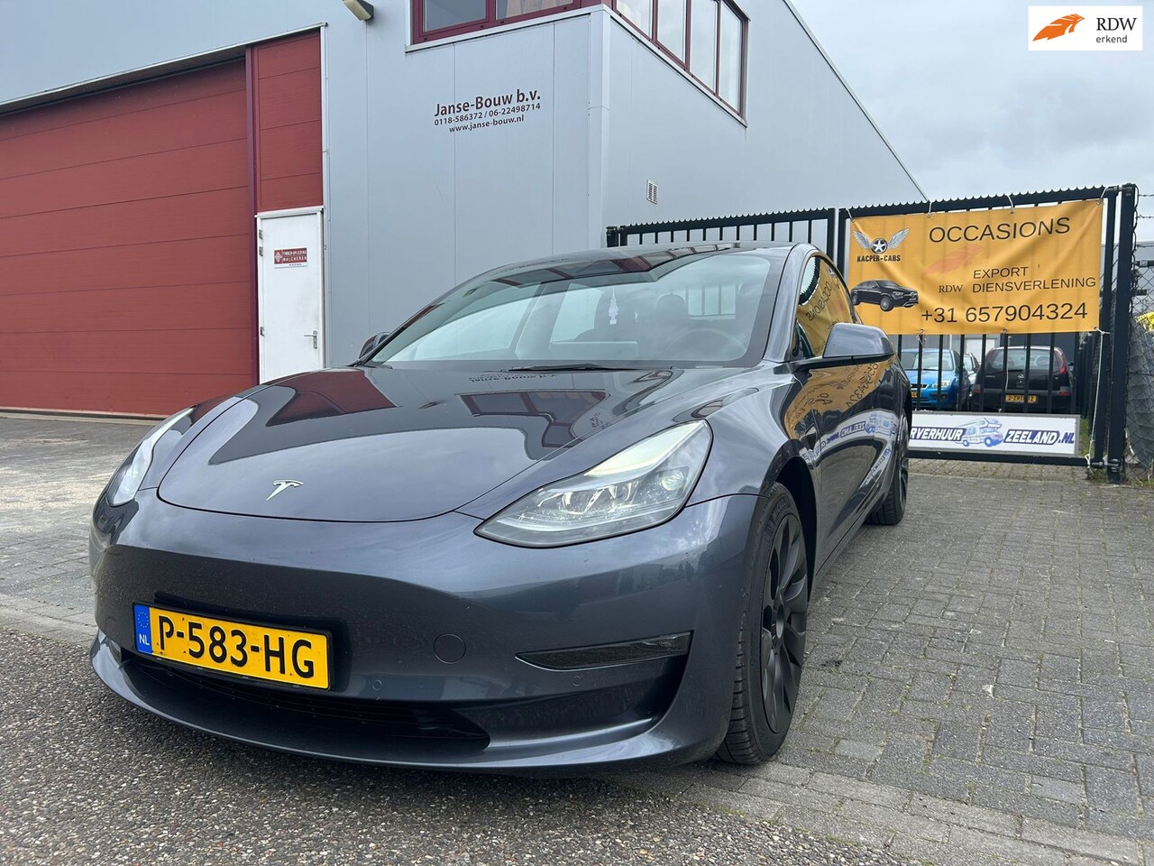 Tesla Model 3 - Long Range RWD Long Range AWD 75 kWh - AutoWereld.nl