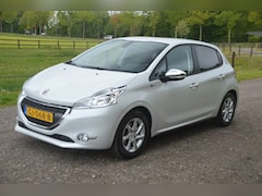 Peugeot 208 - 1.2 PT Style Pack Clima Cruise PDC Navi