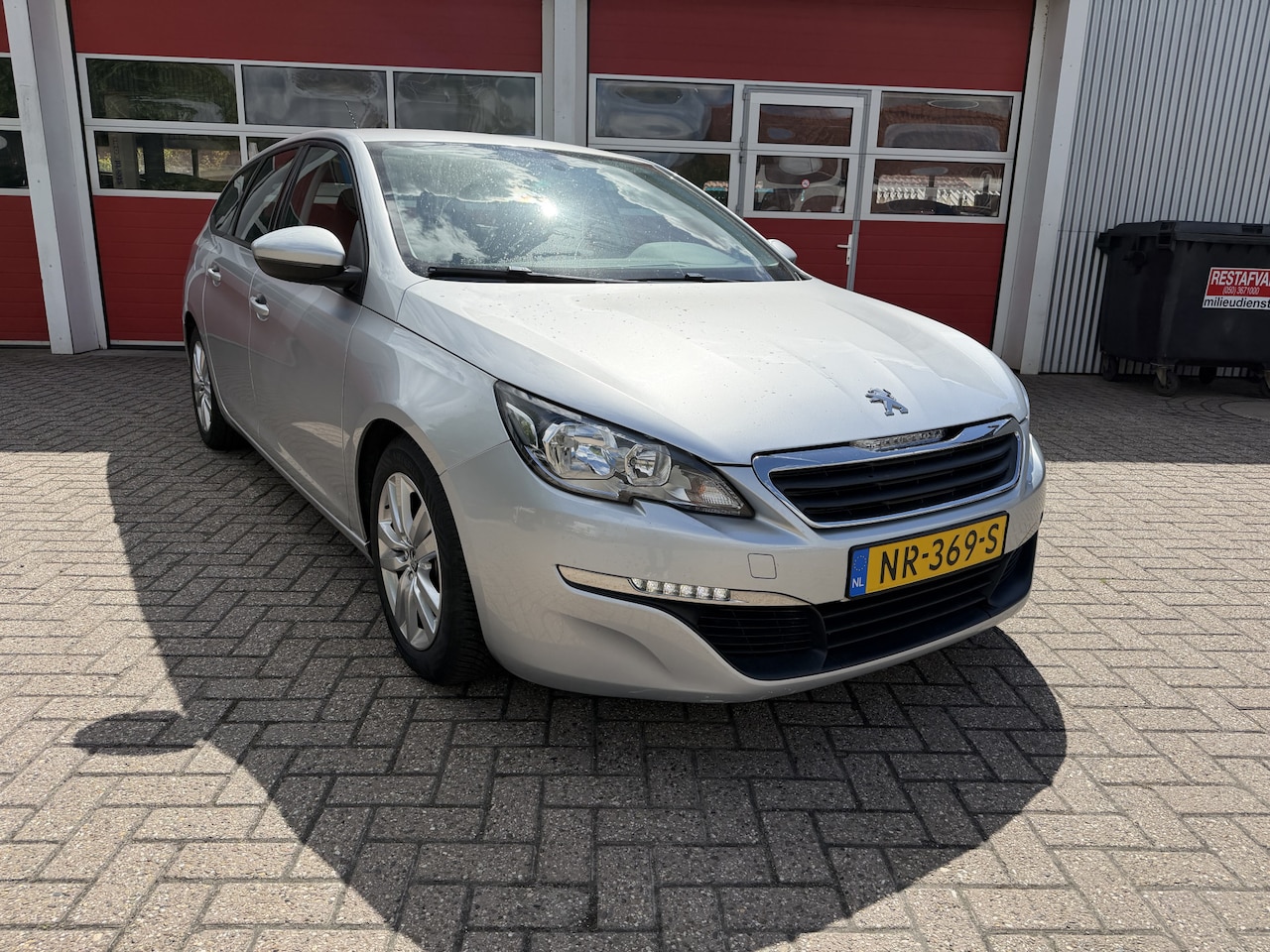 Peugeot 308 SW - 1.2 110 PK PureTech | Blue Lease | Airco | Navigatie | - AutoWereld.nl