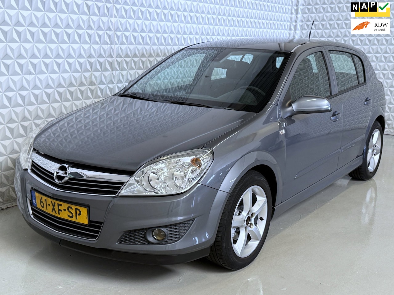 Opel Astra - 1.6 Temptation APK-AIRCO-CRUISE / 211.000km (2007) - AutoWereld.nl