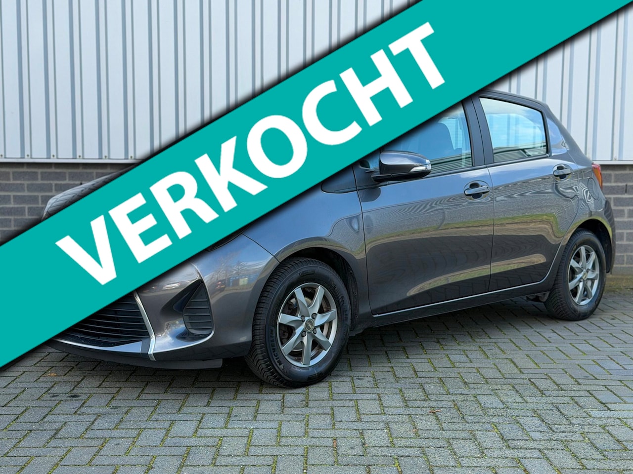 Toyota Yaris - 1.0 VVT-i Aspiration |Navi|Airco|Camera|Bluetooth|5 Deurs - AutoWereld.nl