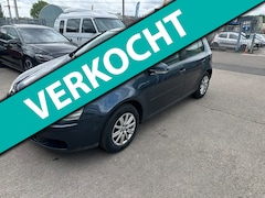 Volkswagen Golf - 1.6 FSI Optive 3