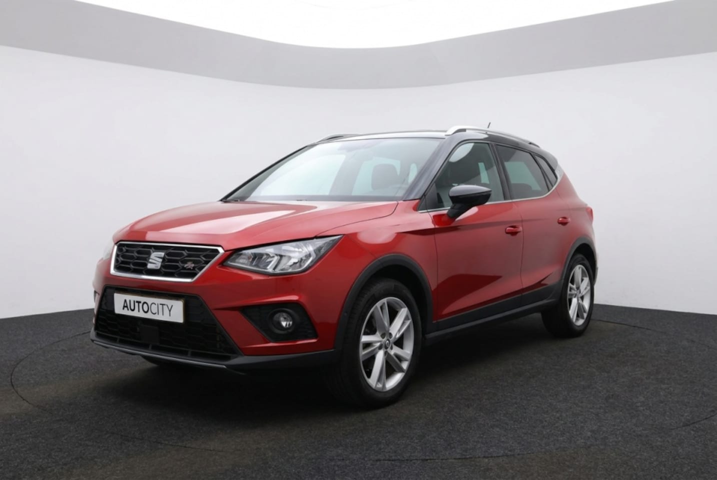 SEAT Arona - 1.0 TSI FR 116pk Blindspot l Camera l Carplay l - AutoWereld.nl