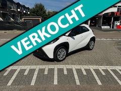 Toyota Aygo X - 1.0 VVT-i MT Play Keyless , Climate cont, stoelverwarm, start/stopknop , zeer compleet