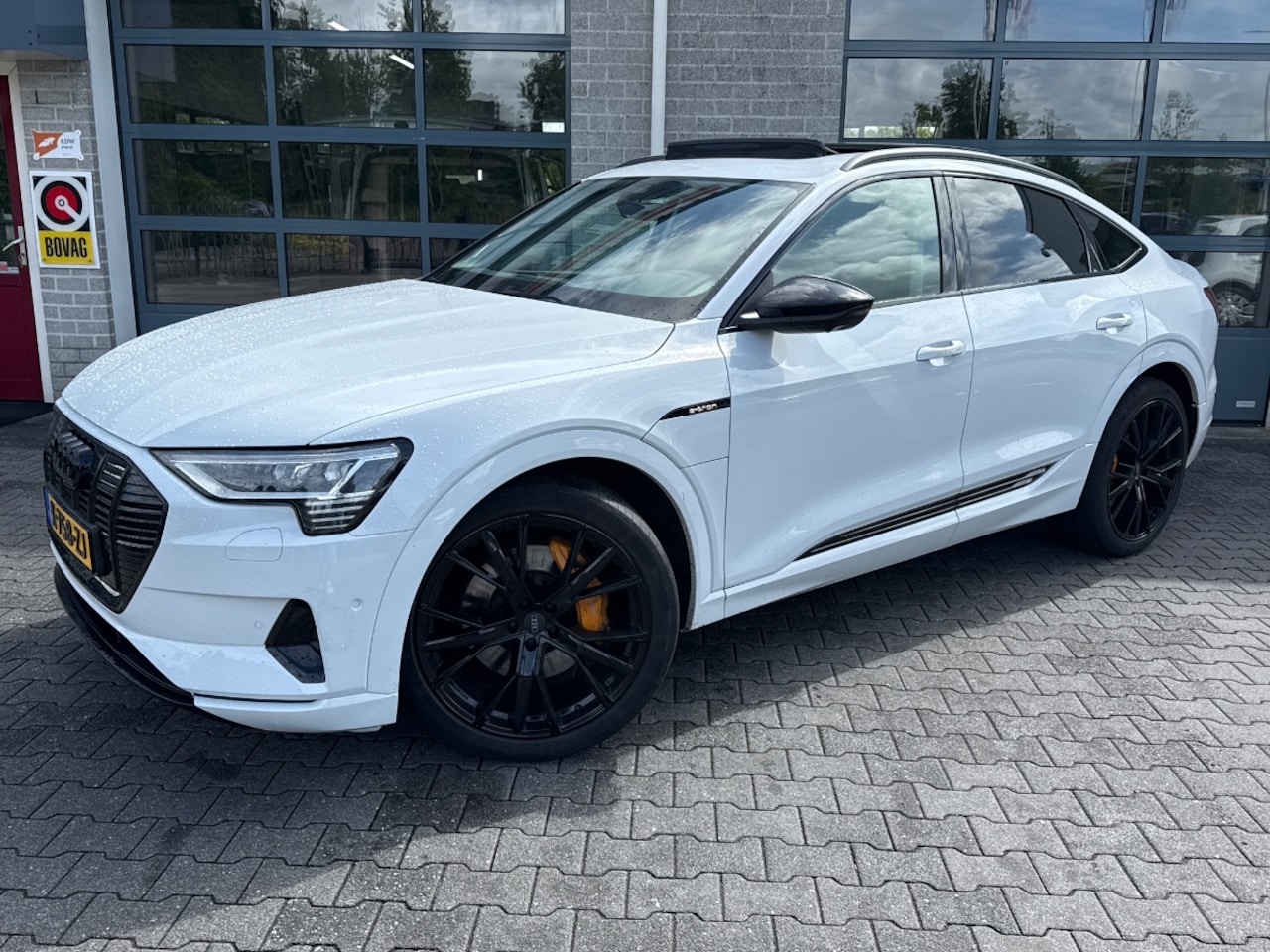 Audi e-tron Sportback - 50 quattro edition 71 kWh|SOH 91%|SCHUIFDAK|LEER| - AutoWereld.nl