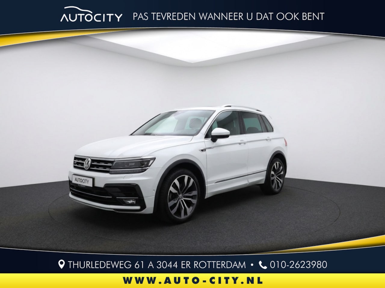 Volkswagen Tiguan - 2.0 TSI R Line l Pano l Adaptive l Elektrische Achterklep - AutoWereld.nl