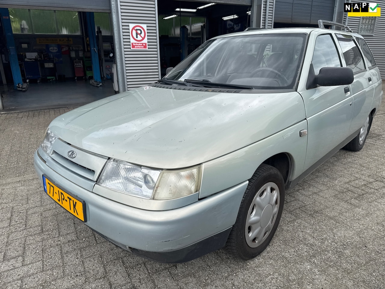 LADA-VAZ LADA 111