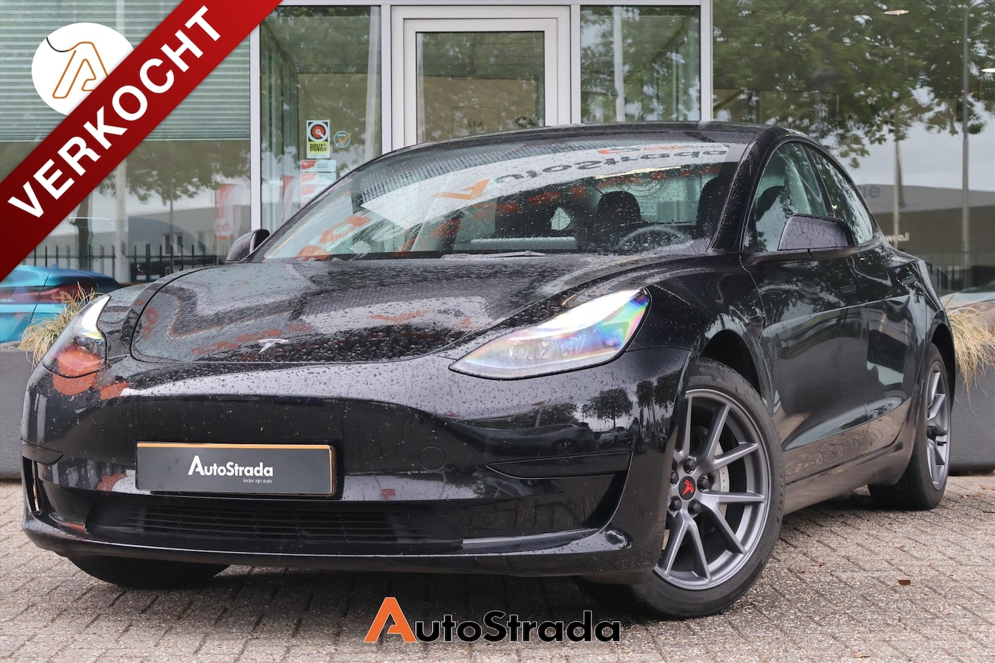 Tesla Model 3 - Standard Plus RWD 60 kWh 238pk | Trekhaak | Camera | 1e eigenaar | Navi I ACC - AutoWereld.nl
