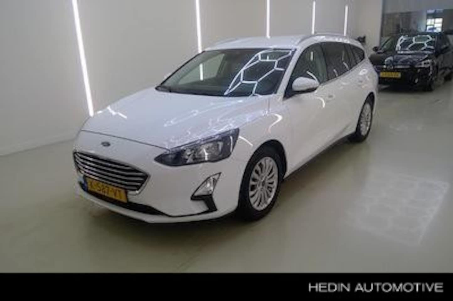 Ford Focus Wagon - 1.0 EcoBoost 125PK Hybrid Titanium X Business | Trekhaak - AutoWereld.nl