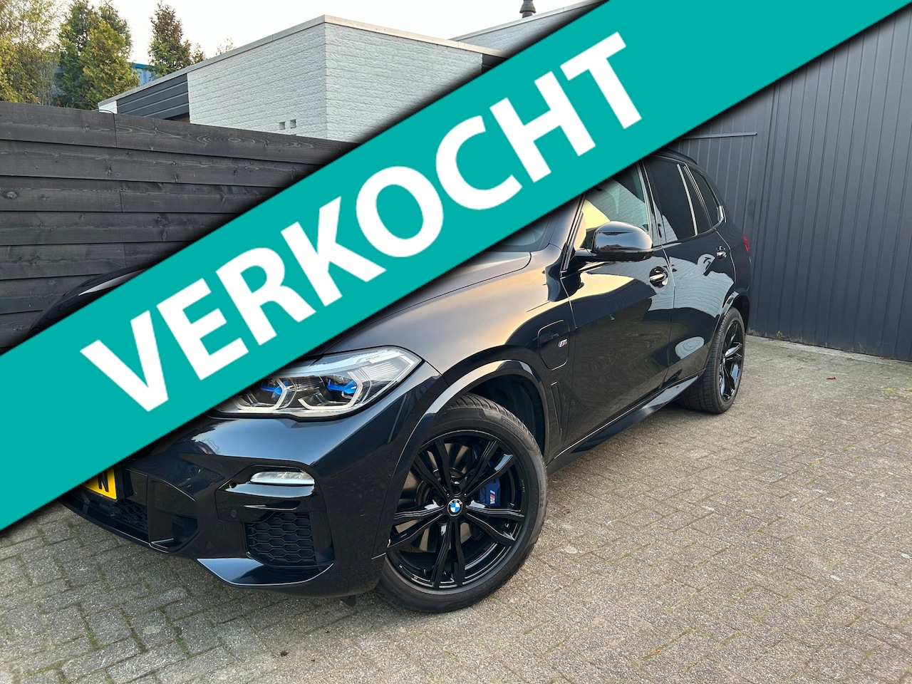 BMW X5 - XDrive45e M-Sport, Pano, Laser, H&K, SOH 89% - AutoWereld.nl