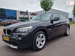 BMW X1 - SDrive18i Executive AUT NAVI PSENSOR CRUISE TREKHAAK 2 X SLEUTELS