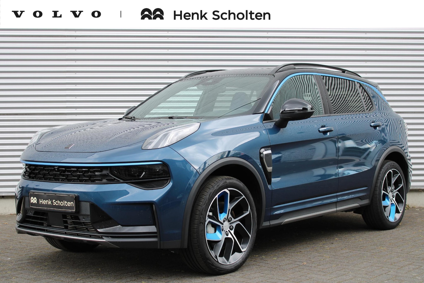 Lynk & Co 01 - 1.5 Plug-in Hybrid 261PK | Panoramadak | Adaptieve cruise control | Keyless | Verwarmbare - AutoWereld.nl