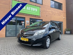 Toyota Yaris - 1.0 VVT-i Aspiration 5drs Weinig km