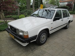 Volvo 740 - 2.3 GL Black-Line Inj. Uniek! 1 eigenaar, weinig km.