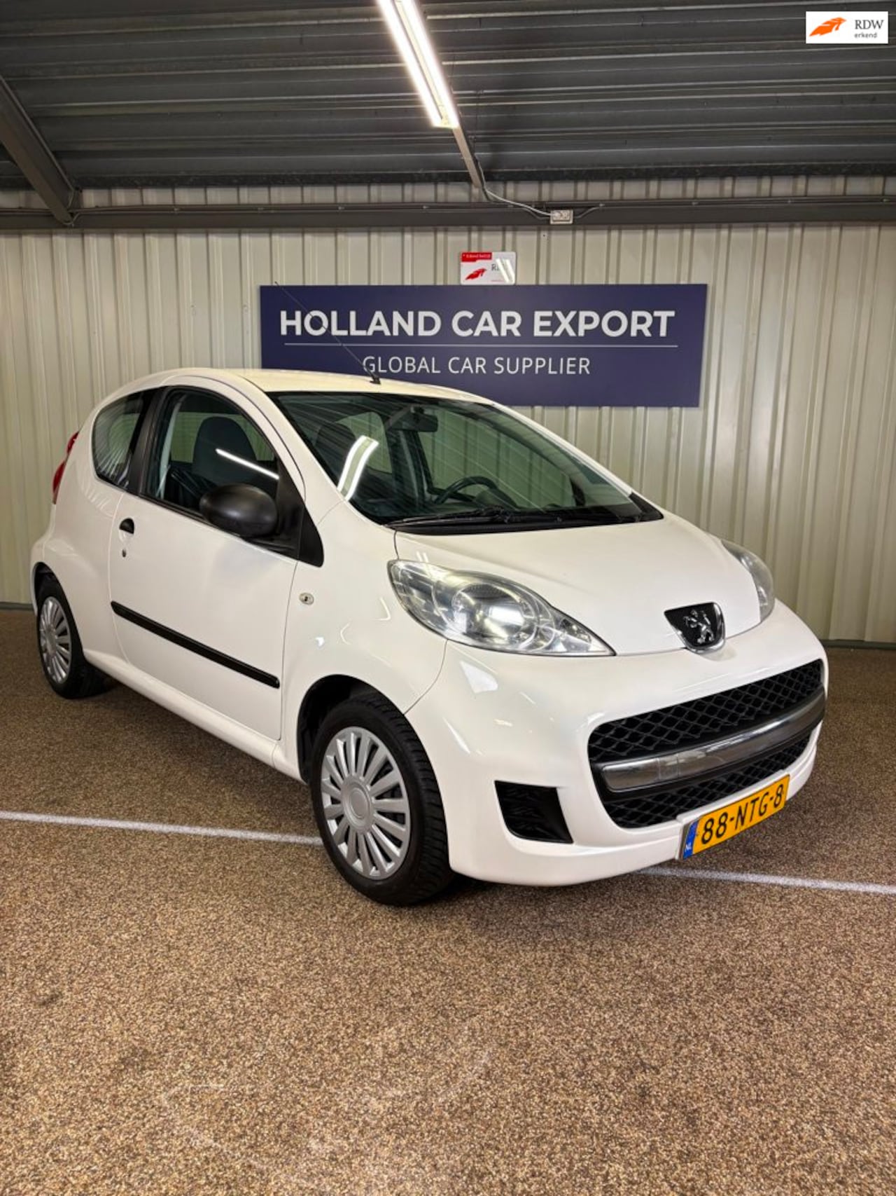Peugeot 107 - 1.0-12V XR 1.0-12V XR - AutoWereld.nl