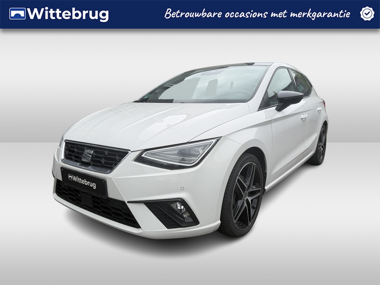 SEAT Ibiza - 1.0 TSI FR 110pk Digital Cockpit / Panoramadak / App-connect / Parkeersensoren / Full-LED - AutoWereld.nl