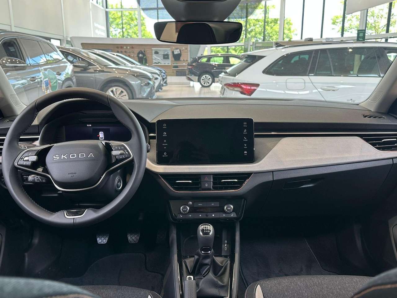 Skoda Kamiq - 1.0 TSI Business Edition | LED Koplampen | Apple Carplay/Android Auto | Stoelverwarming | - AutoWereld.nl