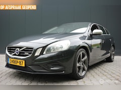 Volvo V60 - 1.6 T3 R-Design AUTOMAAT/NAVIGATIE/TREKHAAK/NAP