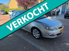 Opel Astra Sports Tourer - Navigatie / Nieuw APK / Airco / parkeersensoren achter