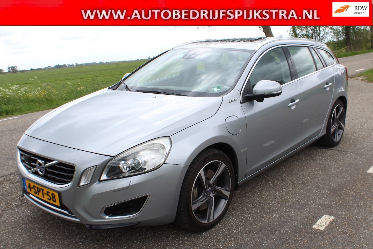Volvo V60 - 2.4 D6 AWD Plug-In Hybrid Pure Limited 2.4 D6 AWD Plug-In Hybrid Pure Limited - AutoWereld.nl