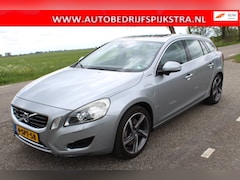 Volvo V60 - 2.4 D6 AWD Plug-In Hybrid Pure Limited