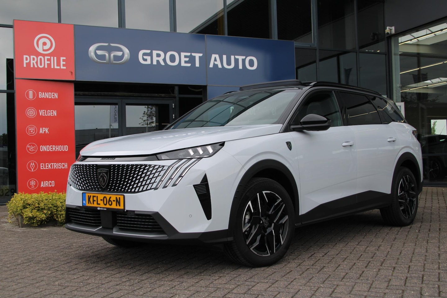 Peugeot 5008 - 1.2 Hybrid 145 GT Open dak! - AutoWereld.nl