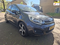 Kia Rio - Airco / 144.000 NAP / 5 deurs / parkeersensoren achter