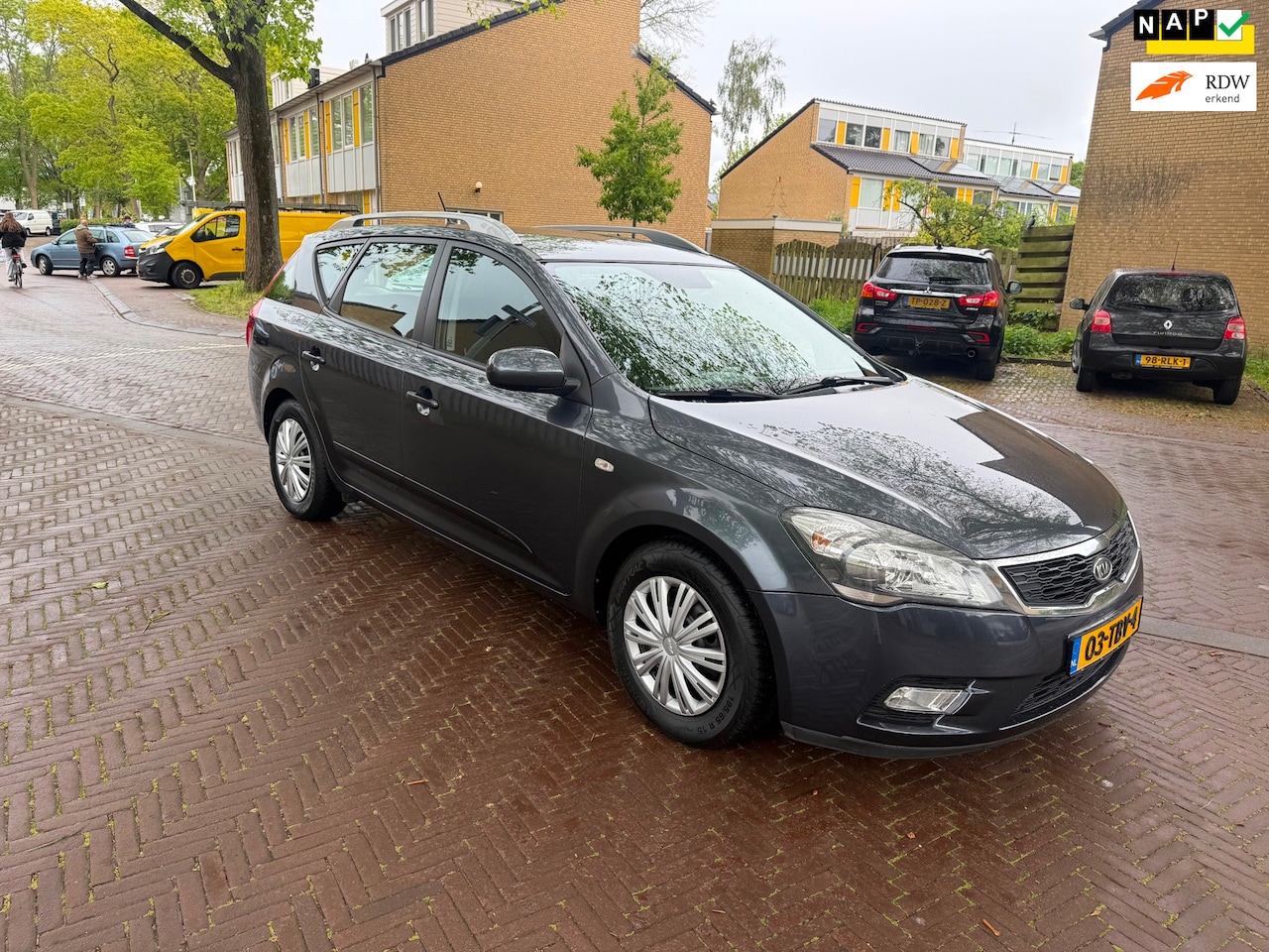 Kia Cee'd Sporty Wagon - Eerste eigenaar / 106.000 NAP / Camera / Mooie auto - AutoWereld.nl