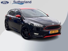 Ford Focus - 1.5 Black Edition 150pk | Navigatie | Cruisecontrole | Trekhaak afneembaar