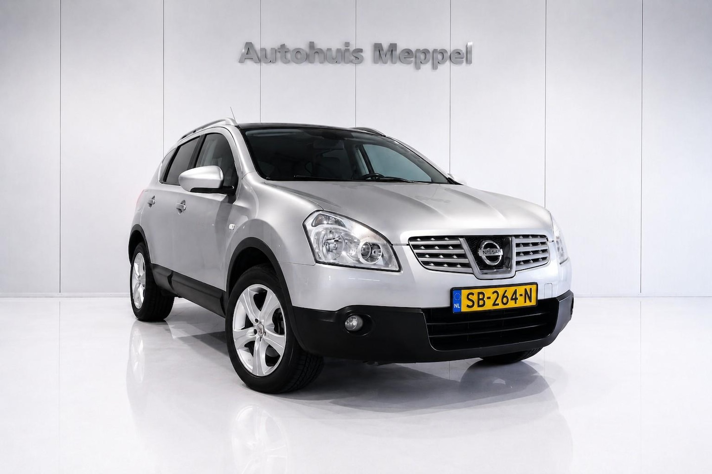 Nissan Qashqai - 1.6-ConnectEdition*Camera*Glazendak*Navi*Bluetooth - AutoWereld.nl