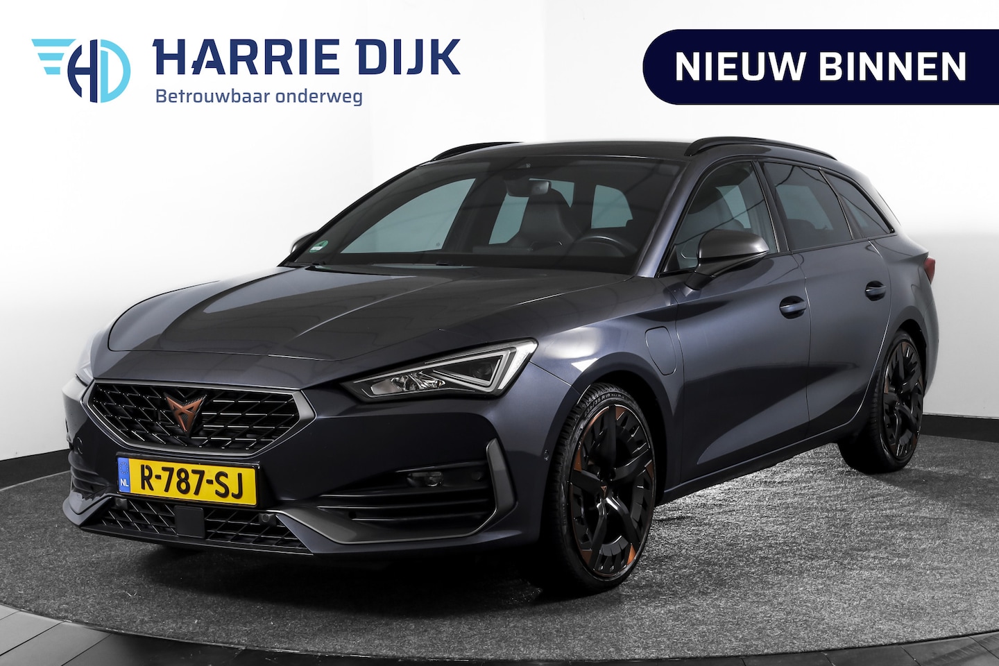 CUPRA Leon Sportstourer - 1.4 e-Hybrid 245 PK VZ Performance | Elek. Trekhaak | Memory | Dig. Cockpit | Adapt. Cruis - AutoWereld.nl