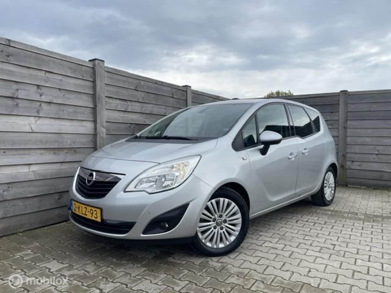 Opel Meriva - 1.4 Turbo Design Edition Automaat-Trekhaak-Airco - AutoWereld.nl