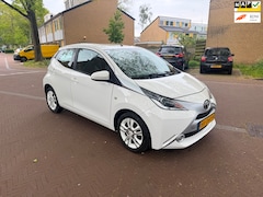 Toyota Aygo - Camera / Airco / 134.000 NAP / Leuke uitvoering