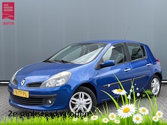 Renault Clio - BWJ 2007 1.2-16V 75 PK Dynamique TREKHAAK | AIRCO | LMV | MULTIFUNCT. STUUR | CENTR. VERGR