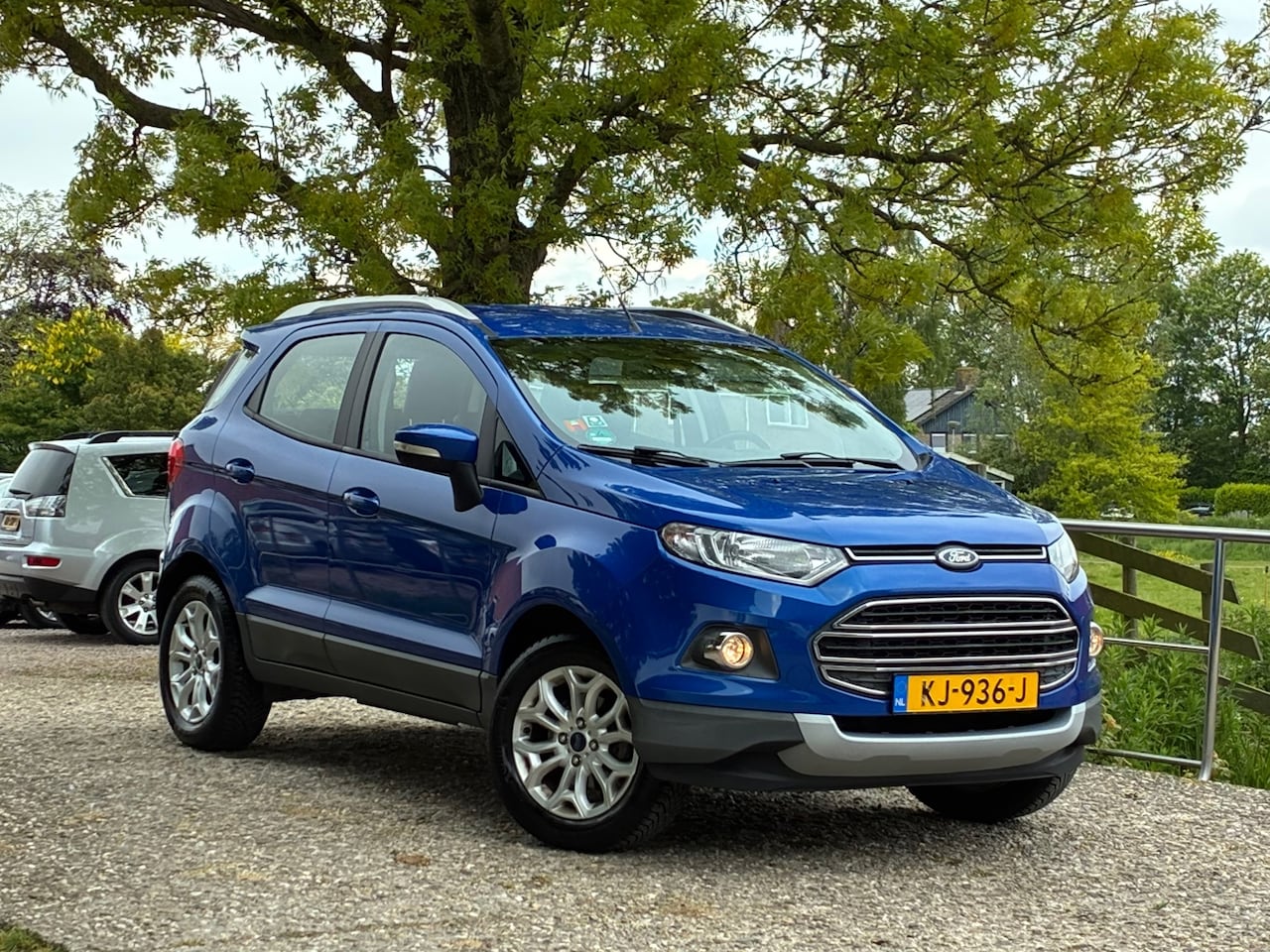 Ford EcoSport - 1.0 EcoBoost Titanium | Leder + Clima + Cruise nu €7.975,-!! - AutoWereld.nl