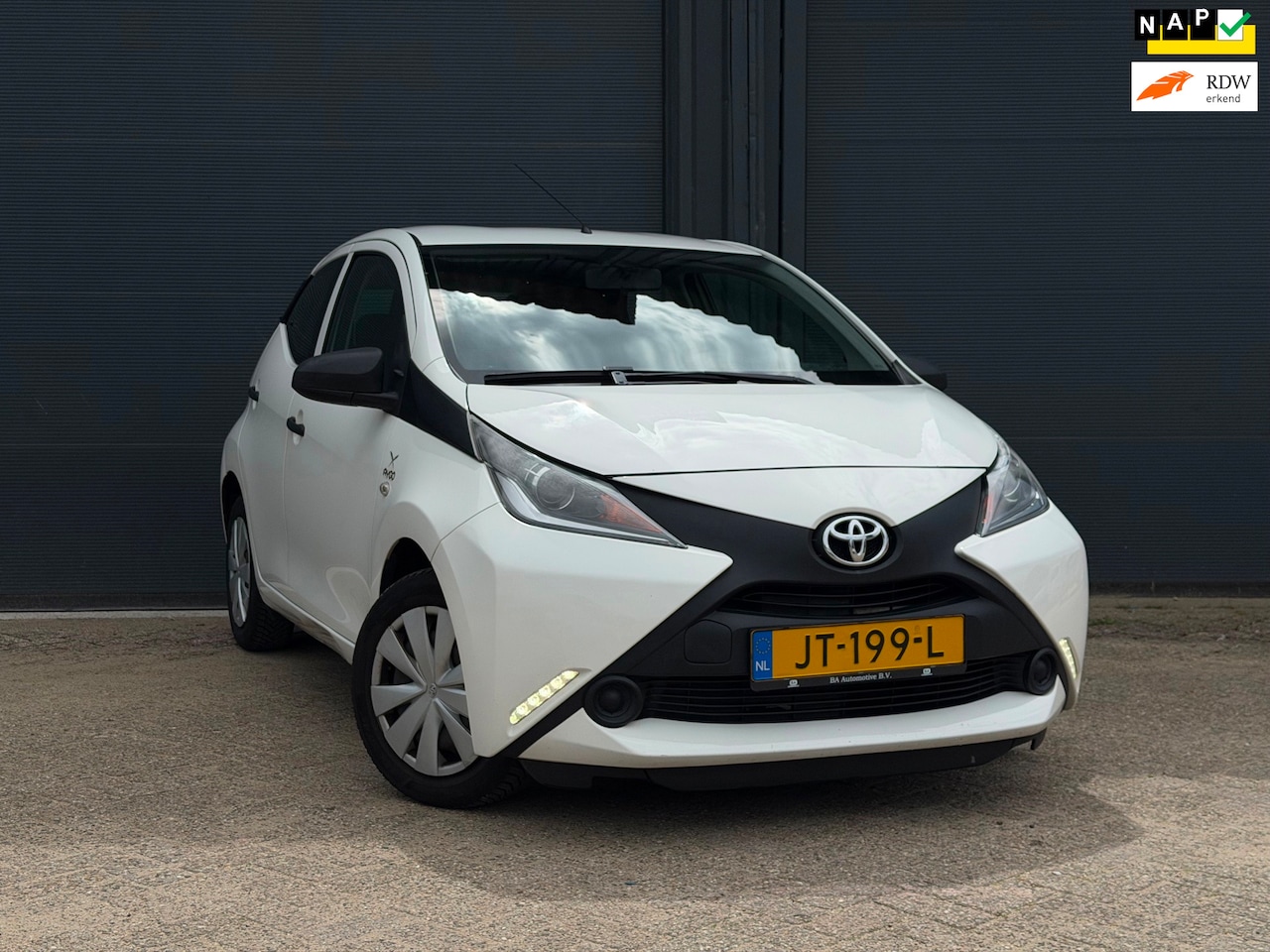 Toyota Aygo - 1.0 VVT-i | Airco | 5 Deurs | E-Pakket | 03-2027 APK - AutoWereld.nl