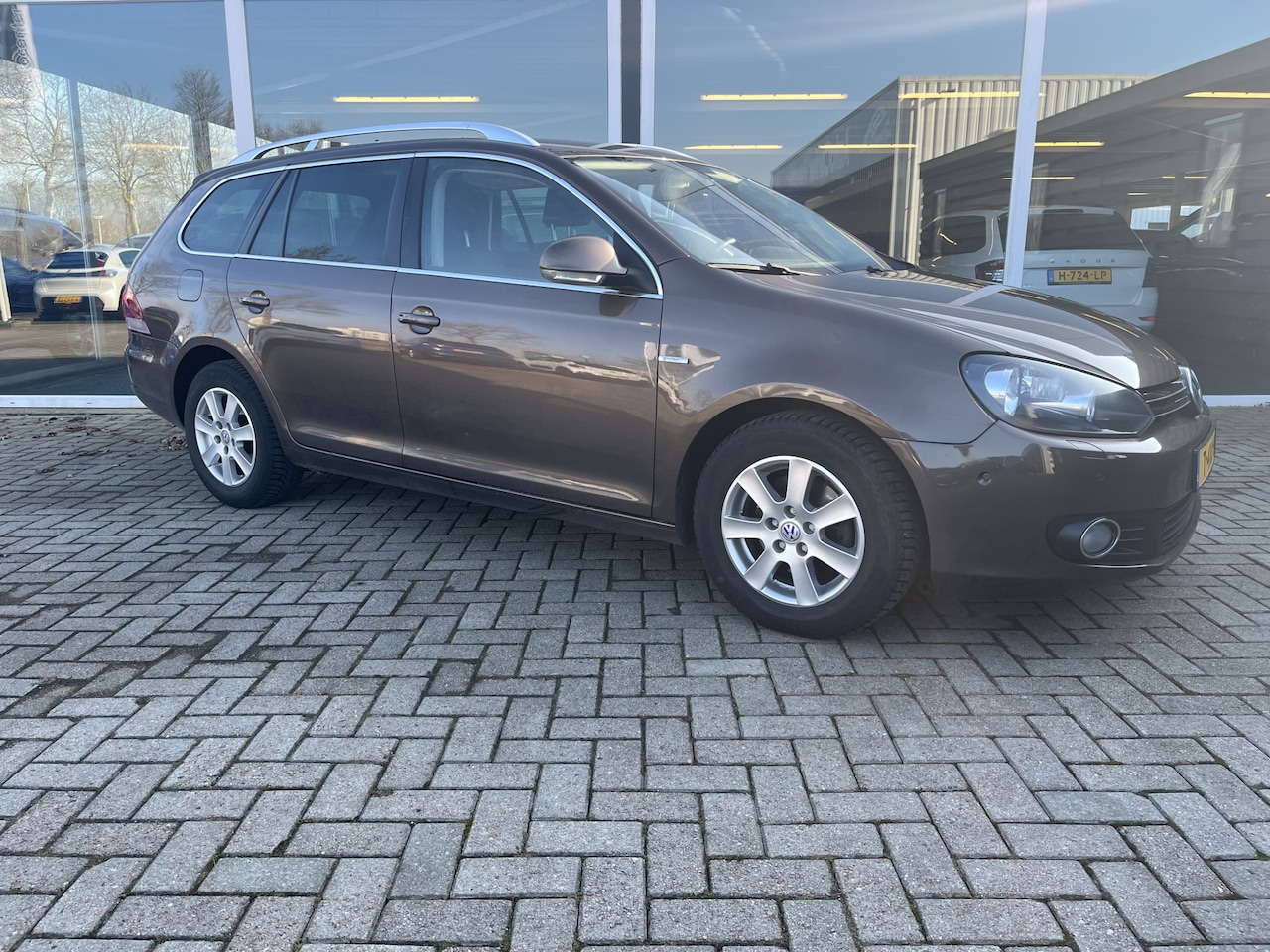 Volkswagen Golf Variant - 1.4 TSI Highline / Lmv / Cruise / Pdc / stoelverwarming / Ketting vervangen. - AutoWereld.nl