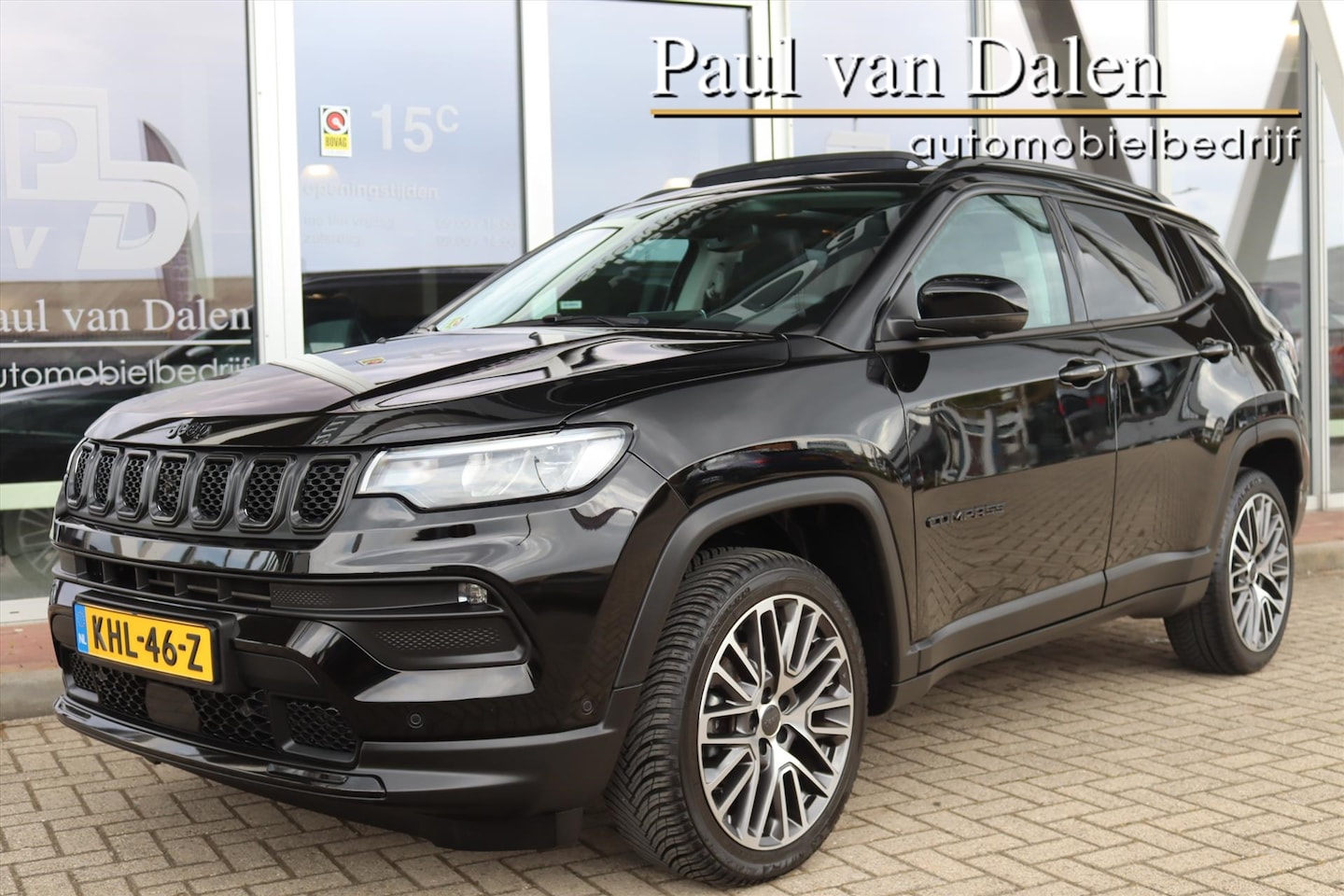 Jeep Compass - 1.5 e-HYBRID AUTOMAAT LIMITED Panodak | Navi | 360 Camera | Keyless | Clima | Adapt.Cruise - AutoWereld.nl