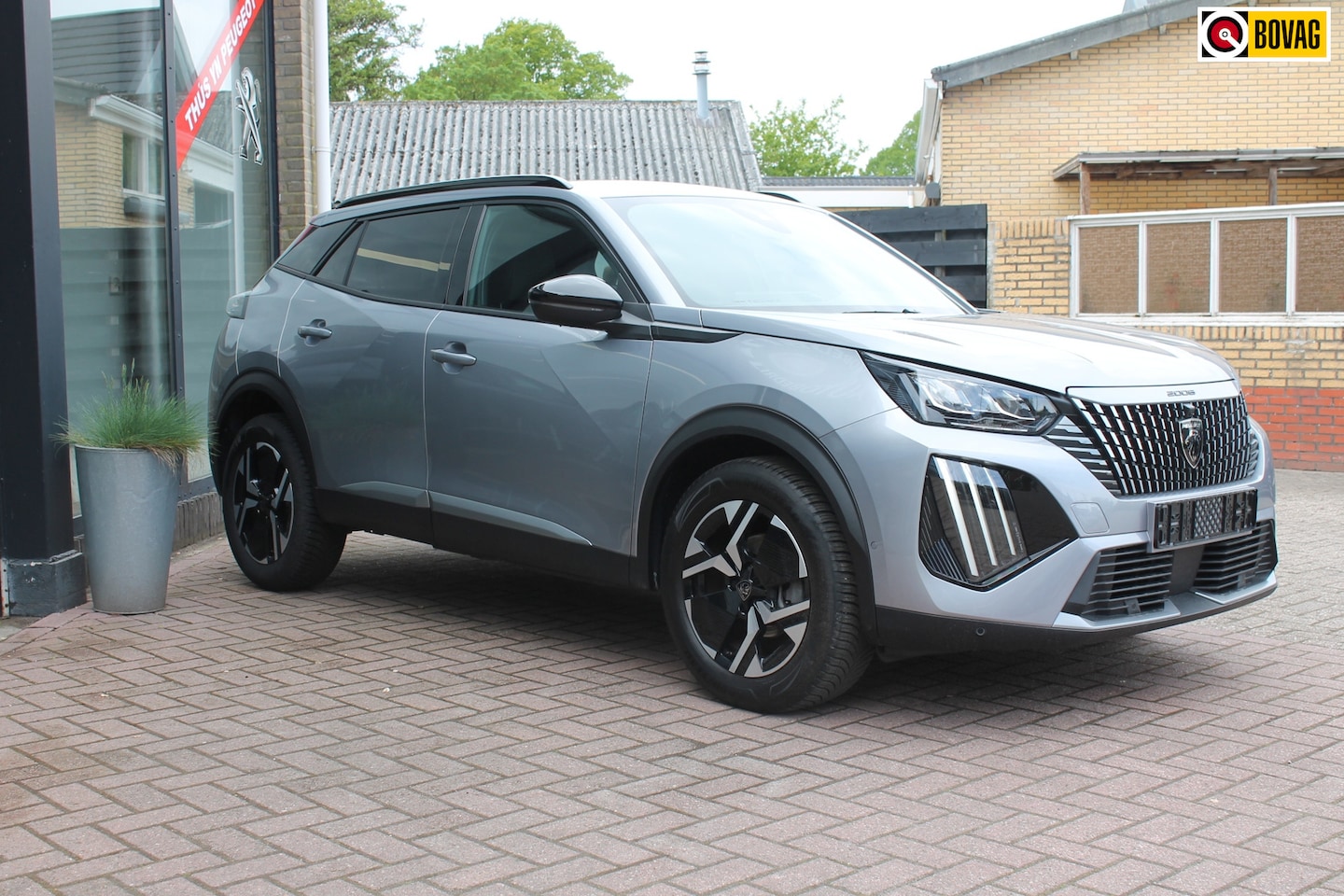 Peugeot 2008 - 1.2 PureTech 100 Allure 1.2 PureTech 100 Allure - AutoWereld.nl