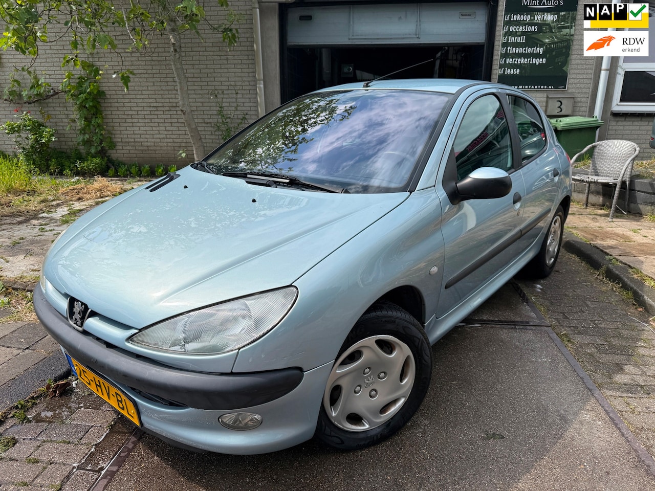 Peugeot 206 - 1.6-16V Gentry Apk/Airco/Automaat/Nap/Elek.Sleut - AutoWereld.nl