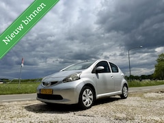 Toyota Aygo - 1.0-12V Sport, Airco, APK, PDC, Media scherm