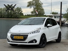 Peugeot 208 - 1.2 PureTech Allure | Navi | Stoelverw.| PDC