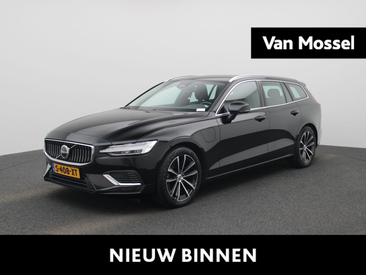 Volvo V60 - 2.0 T6 Plug-in hybrid AWD Essential Bright | WORDT VERWACHT | Apple Carplay / Android Auto - AutoWereld.nl