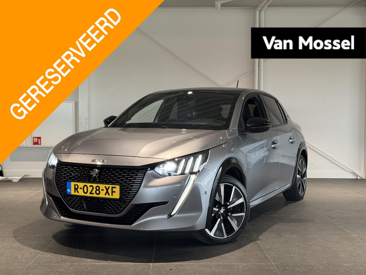 Peugeot e-208 - EV GT 350 50 kWh | Panoramadak | Stoelverwarming | Camera - AutoWereld.nl