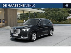 BMW iX1 - eDrive20 xLine / Trekhaak / Achteruitrijcamera / Adaptieve LED / Stoelverwarming / Comfort