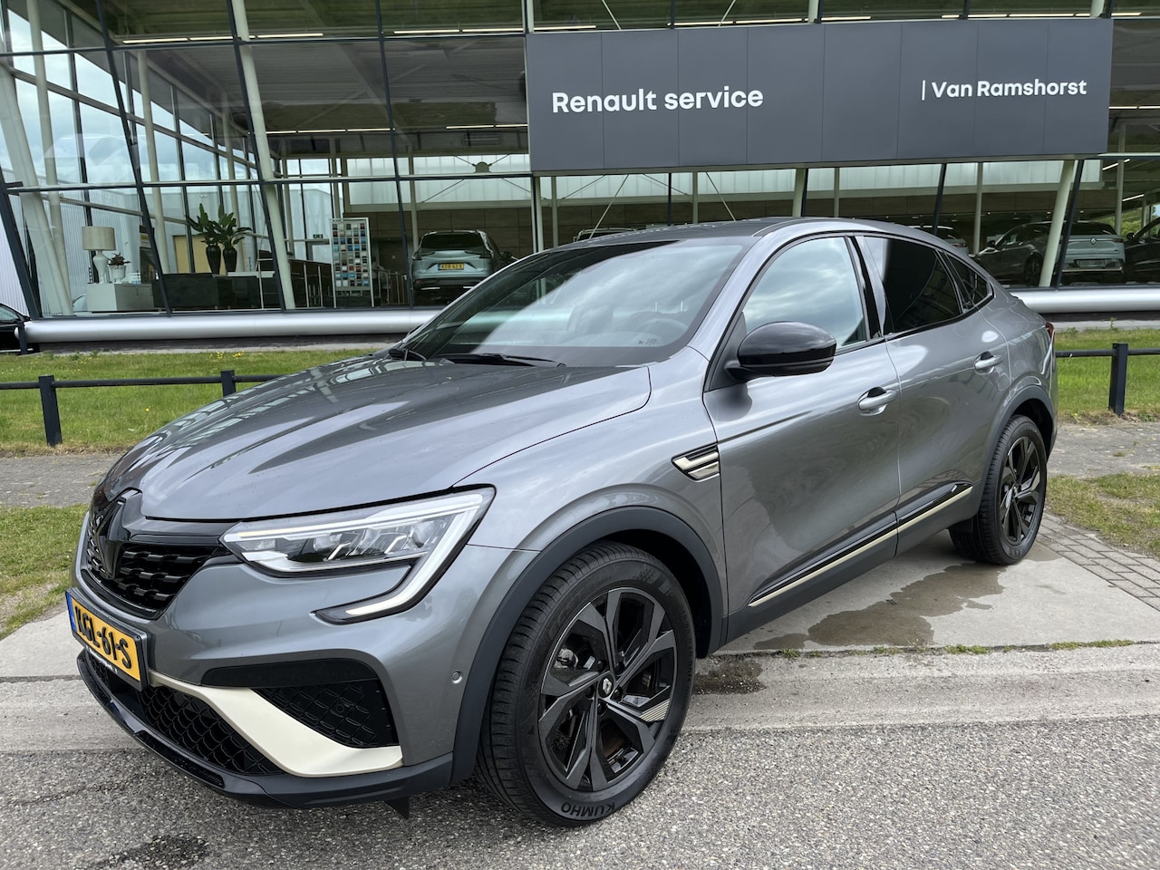 Renault Arkana - 1.6 E-Tech hybrid 145PK R.S.Line E-Tech engineered / Adaptive Cruise / Elek. stoelen / Sto - AutoWereld.nl