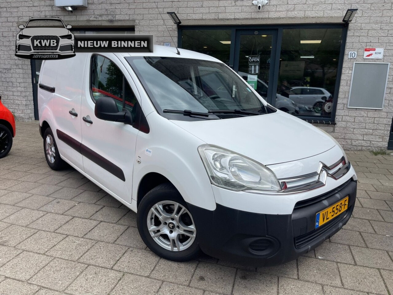 Citroën Berlingo - 1.6 HDI Airco Trekhaak 3Pers EX BTW - AutoWereld.nl