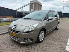 Peugeot 5008 - 1.6 THP Allure 5p